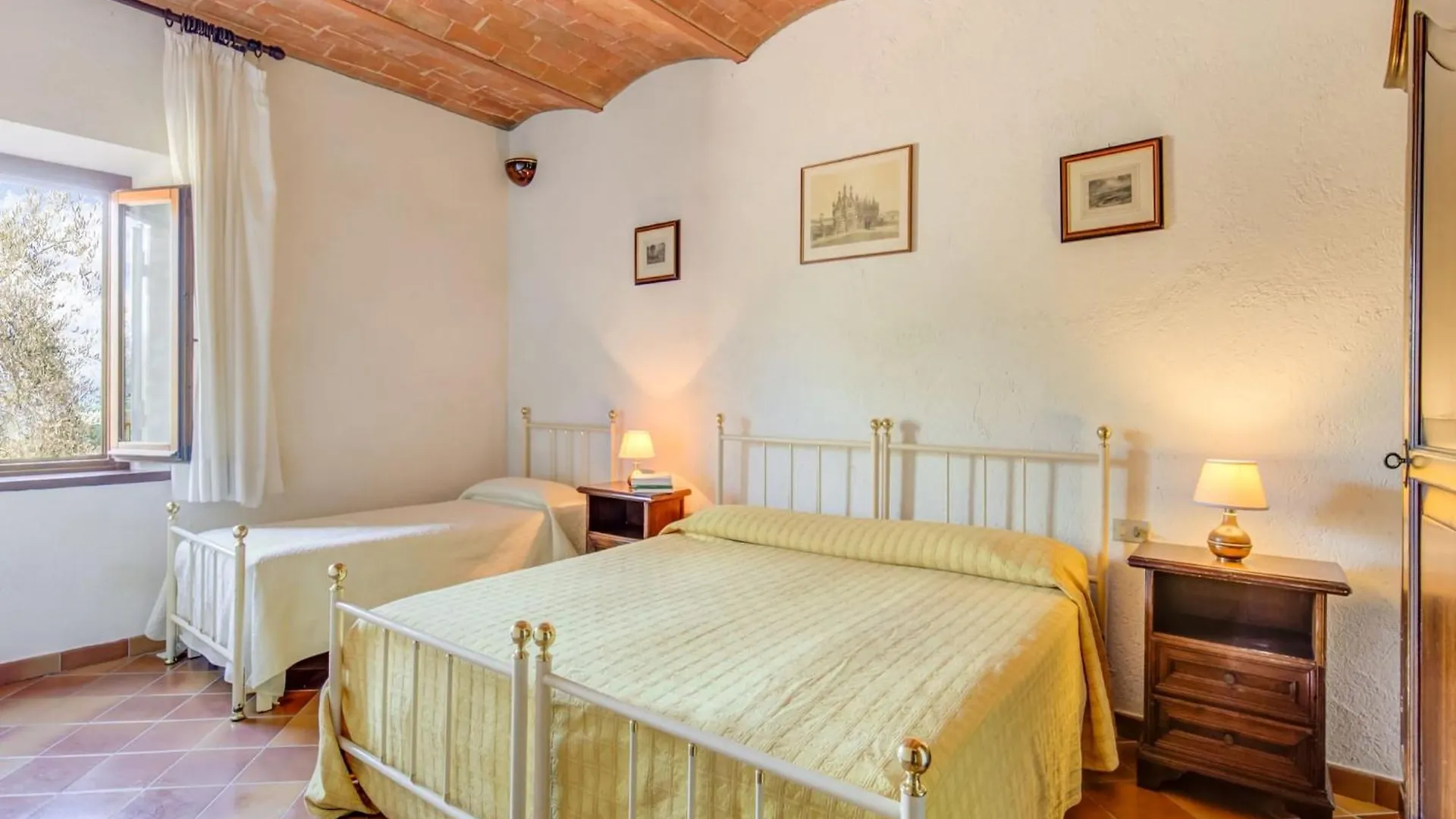 Countryside Holiday Home In Gambassi Terme With Garden Querce  0*, Querce (Lucca)