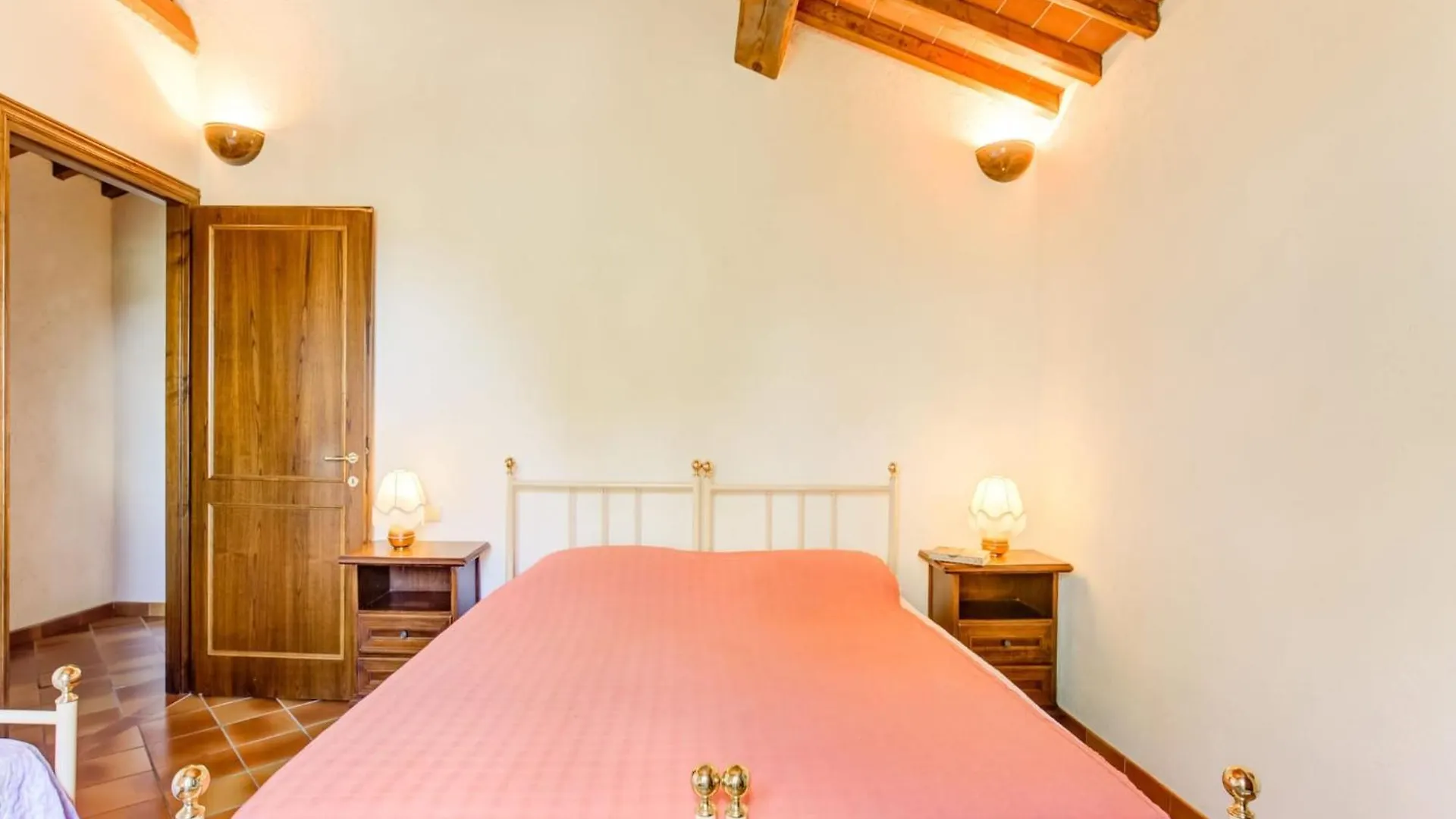 Countryside Holiday Home In Gambassi Terme With Garden Querce