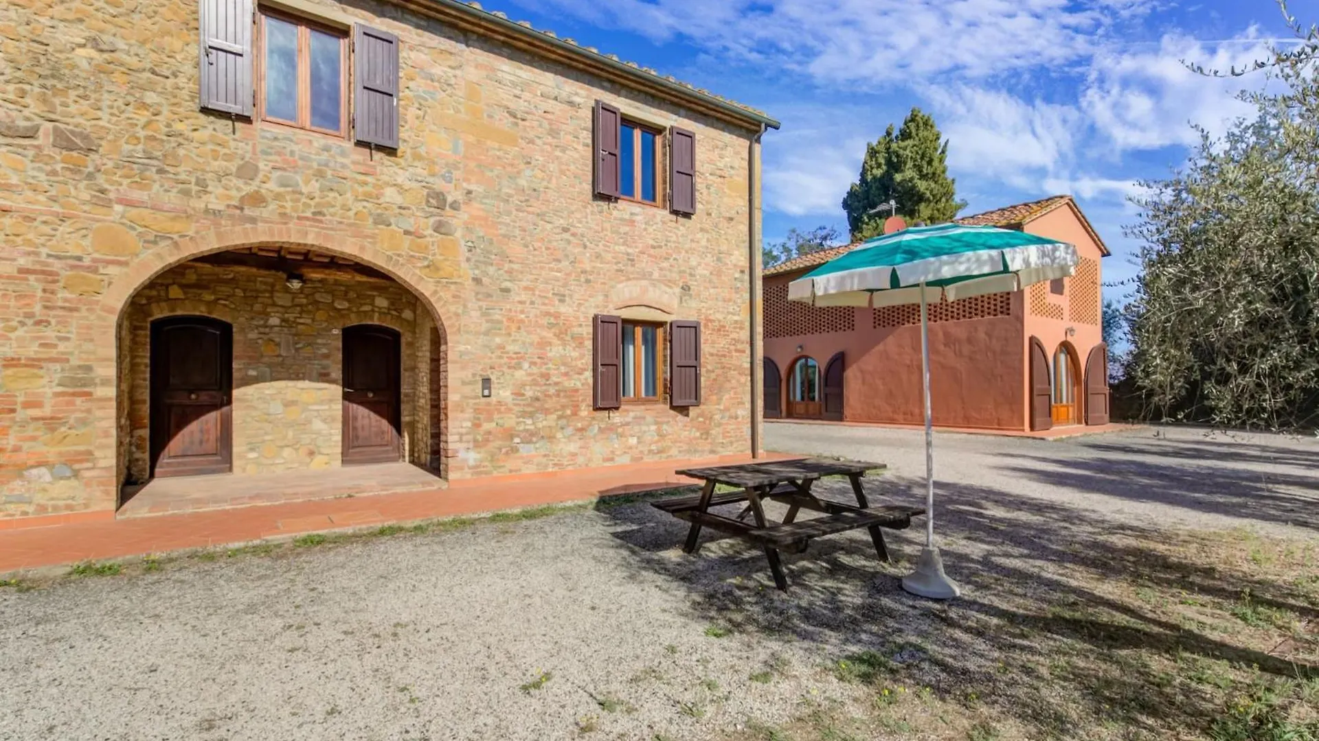 Countryside Holiday Home In Gambassi Terme With Garden Querce