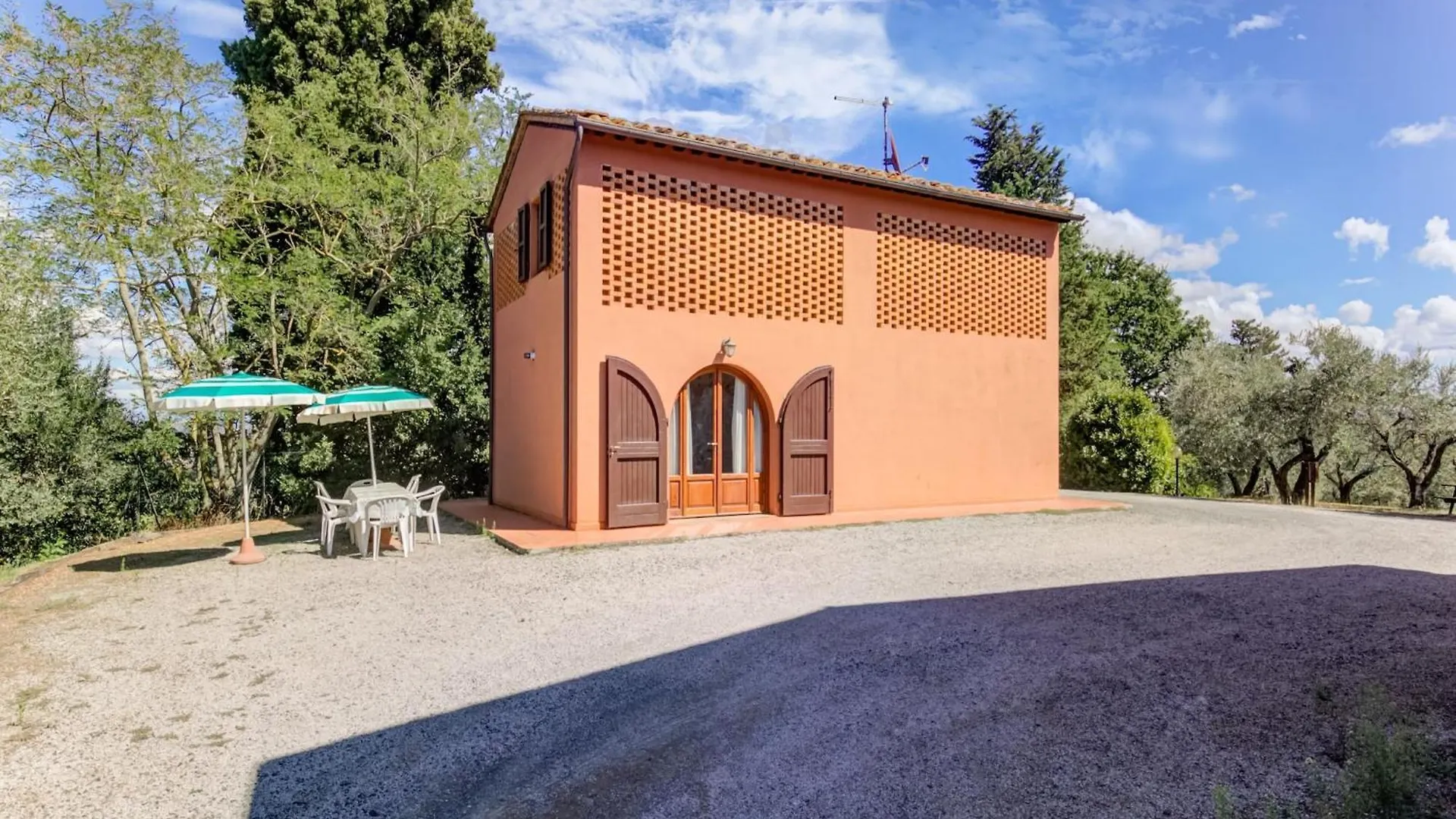 Countryside Holiday Home In Gambassi Terme With Garden Querce  Italy