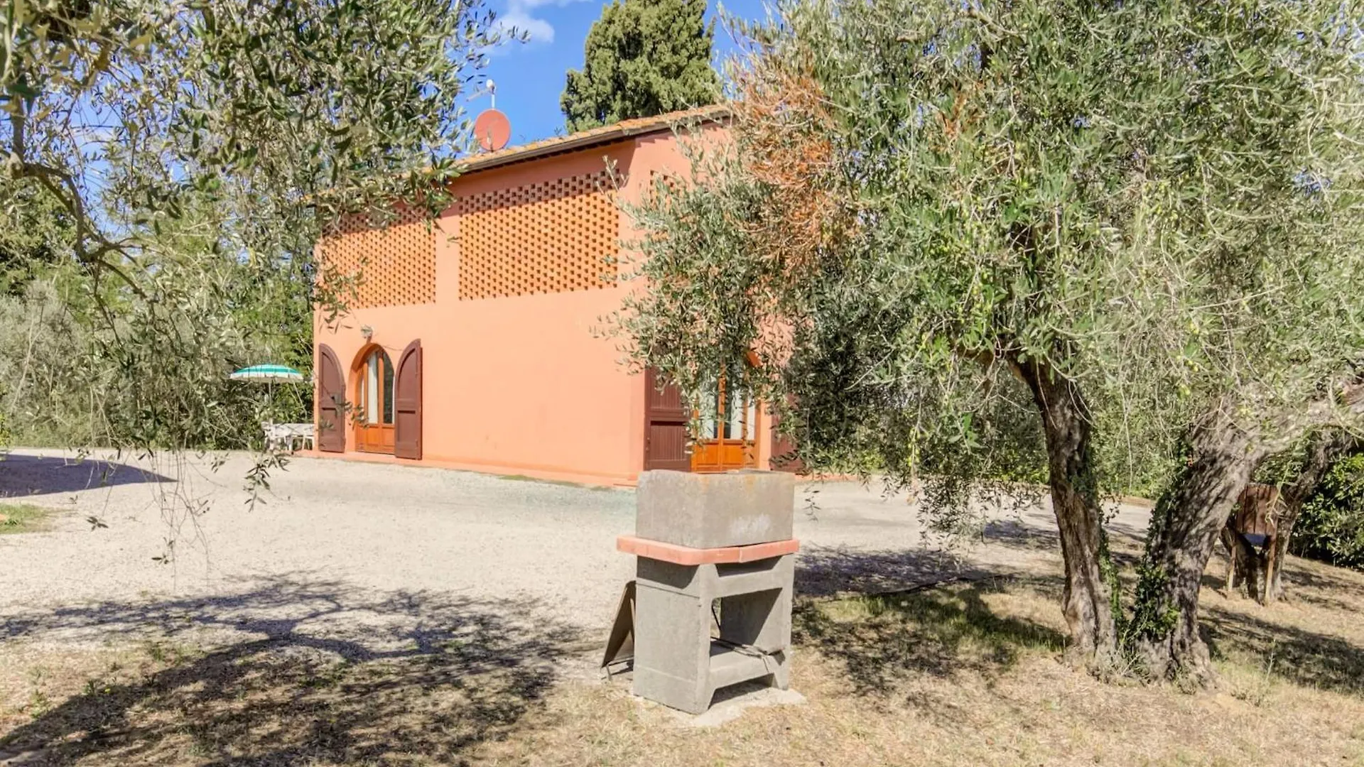 Countryside Holiday Home In Gambassi Terme With Garden Querce